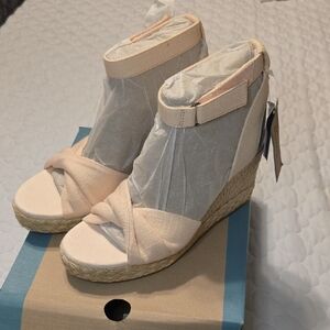Toms Cream Wedge Sandals